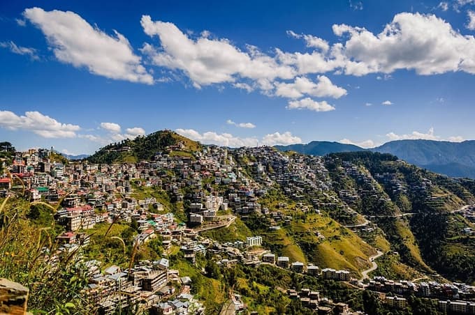 Immerse yourself in the beauty of Himalayas as you go on a Shimla Manali tour